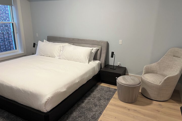 Room 90 of 109