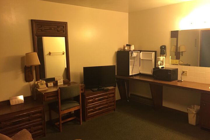 Room 46 of 61