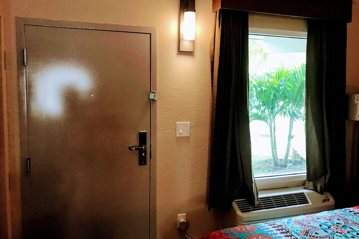 Room 66 of 92