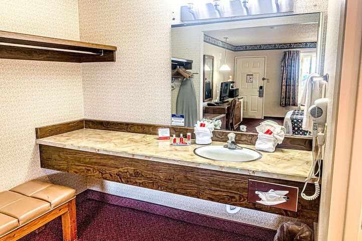 Econo Lodge Inn & Suites Winnemucca