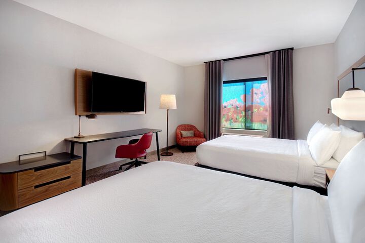Room 21 of 37