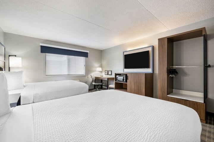 AmericInn by Wyndham Valley City - Conference Center