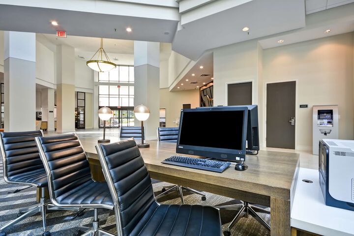 Business Center 66 of 66