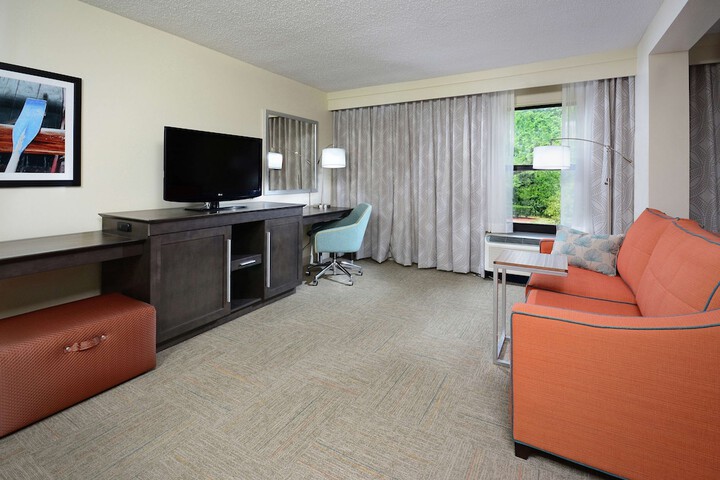 Room 19 of 49