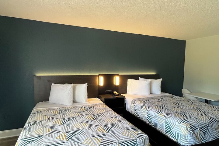 Studio 6 Hammond LA – I12 – I55