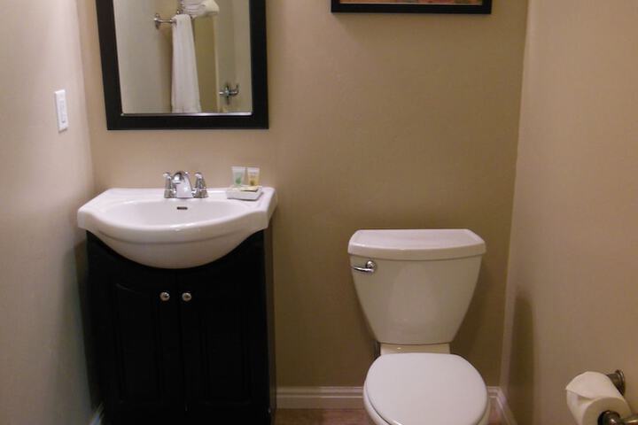 Room 13 of 73
