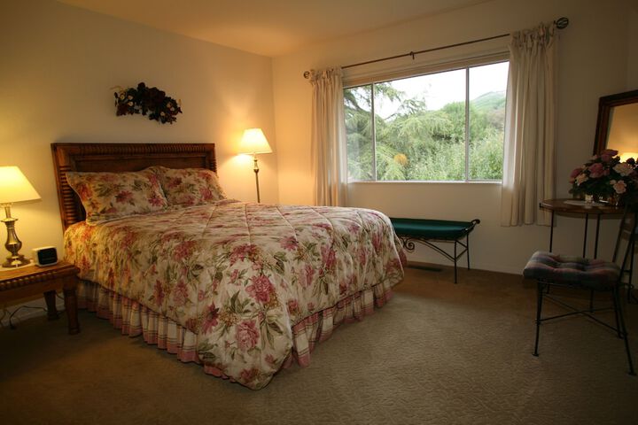 Room 6 of 19