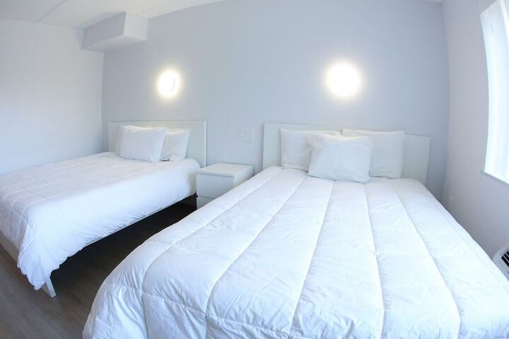 Room 11 of 23