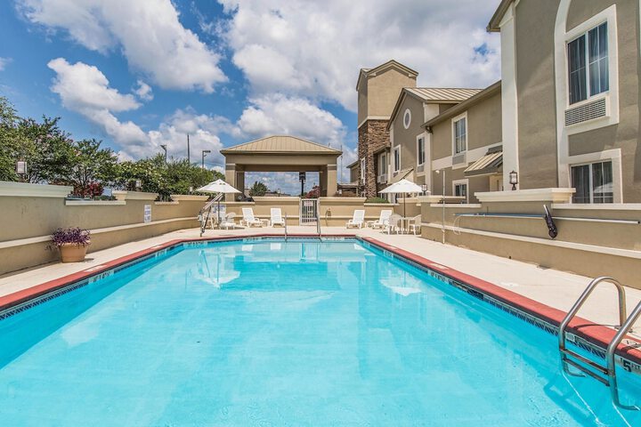 Pool 6 of 42