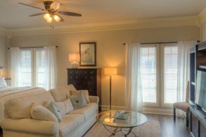 South Walton Studio by RedAwning