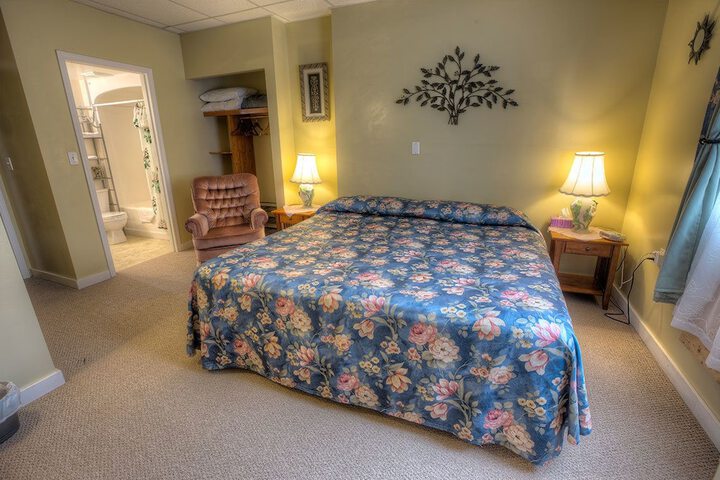 Room 5 of 30