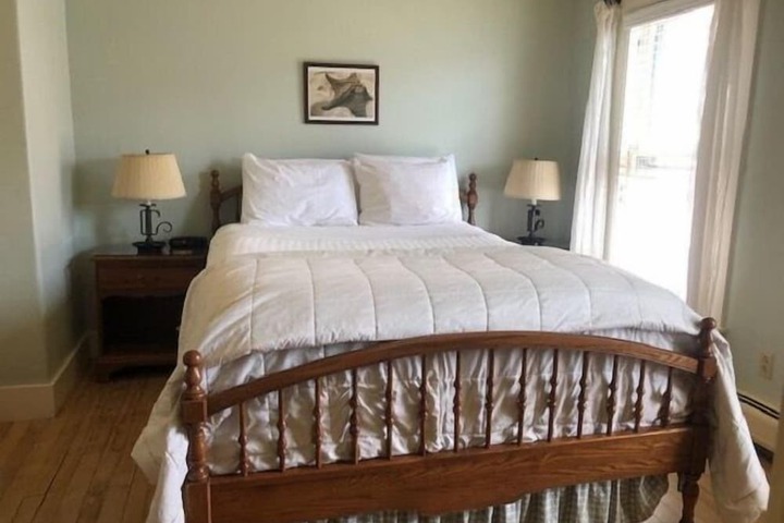 Room 12 of 43