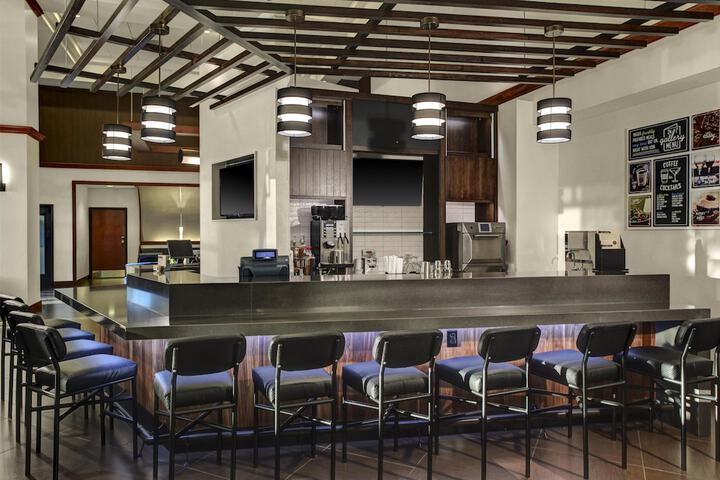 Hyatt Place Detroit / Livonia