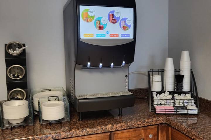 Breakfast/Coffee Service 14 of 18