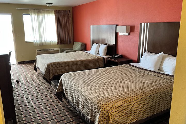 Executive Inn & Suites