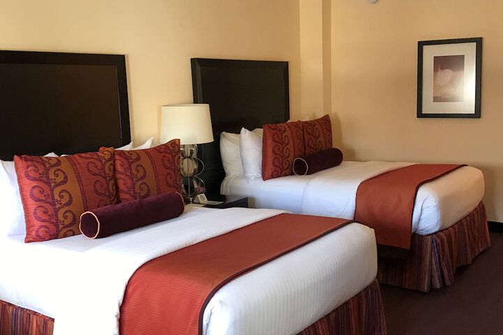 Room 19 of 108