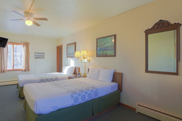 Room 32 of 48
