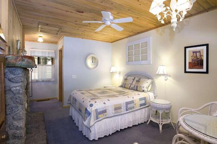 Room 106 of 256