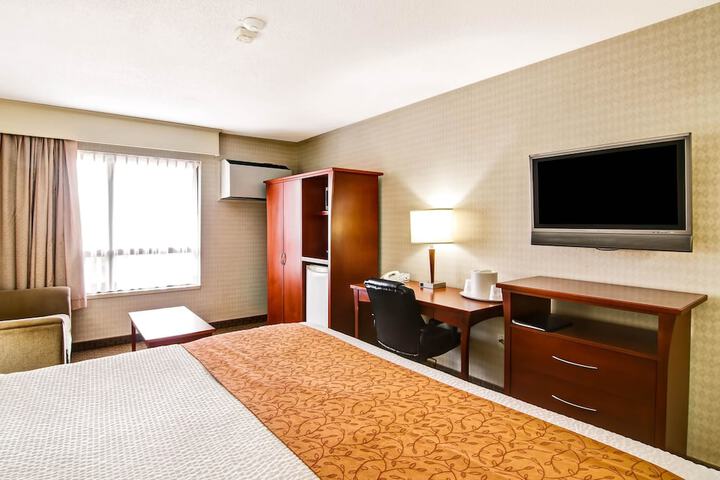 Room 21 of 33