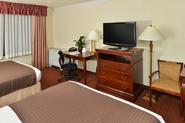 Holiday Inn Rancho Cordova by IHG