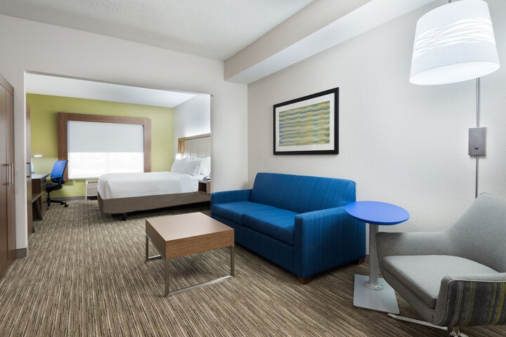 Room 20 of 48