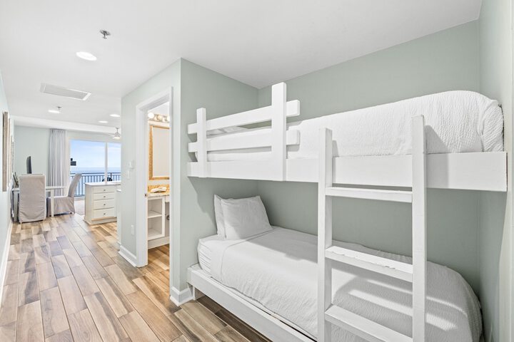 Room 333 of 954