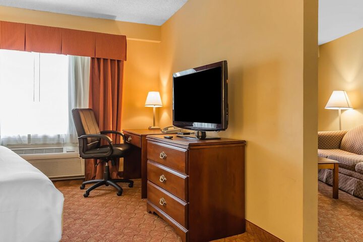 Quality Inn Calera I-65 exit 231