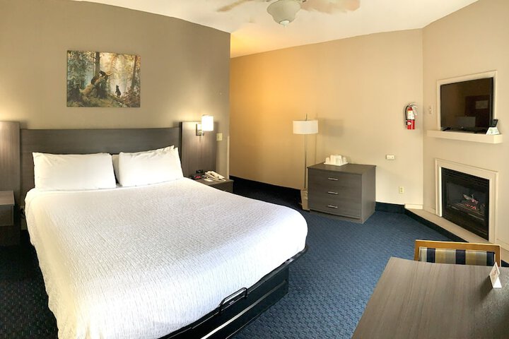 Room 36 of 100