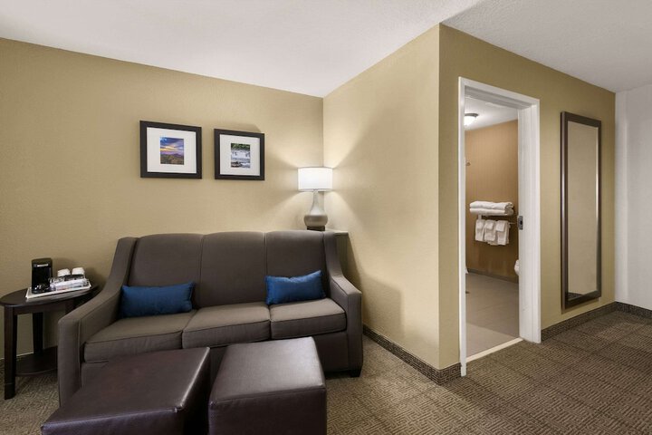 Room 18 of 35