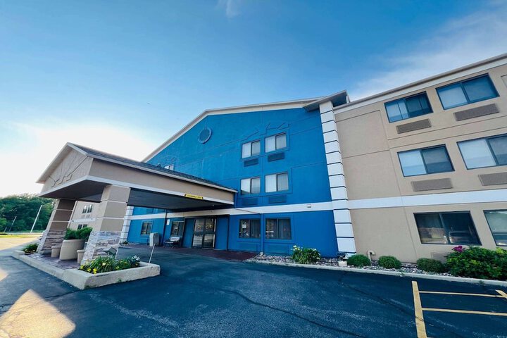 Hotel 4 of 36