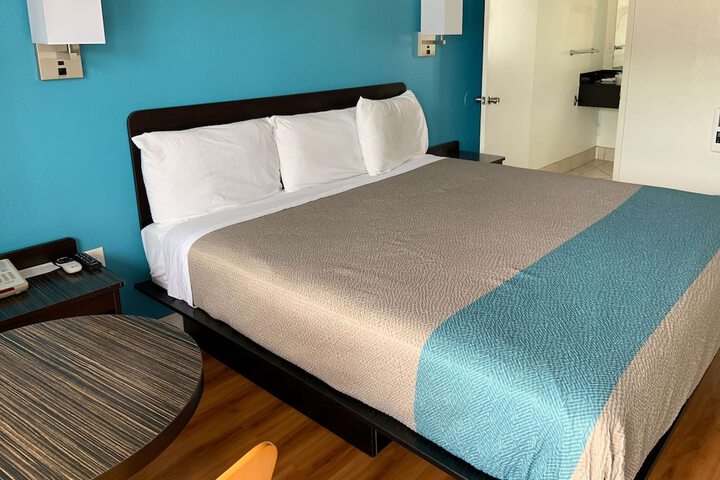Room 20 of 52