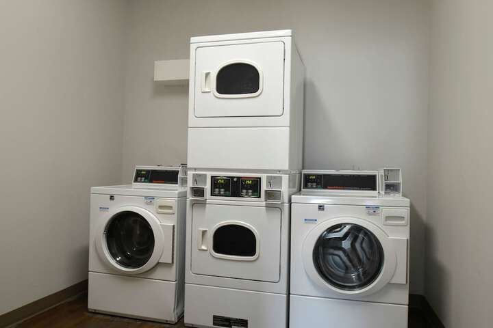 Room 13 of 27