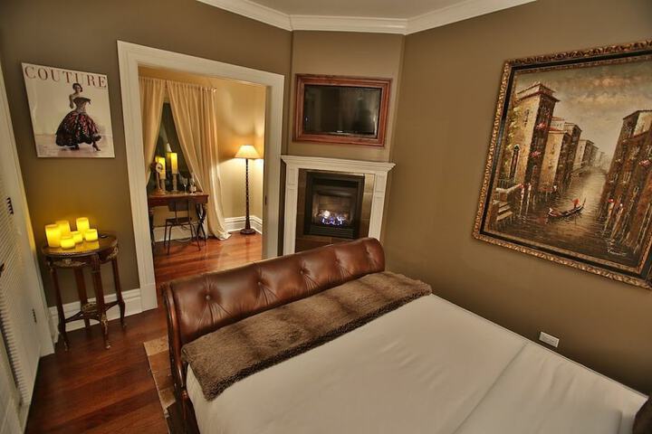 Room 44 of 119