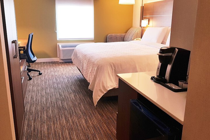 Room 40 of 62