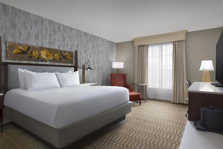 Virginia Crossings Hotel Tapestry Collection by Hilton