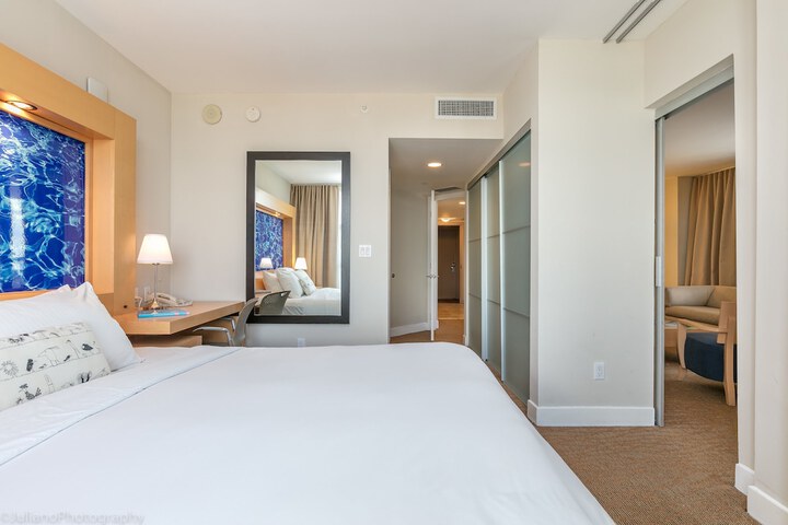 Room 37 of 119
