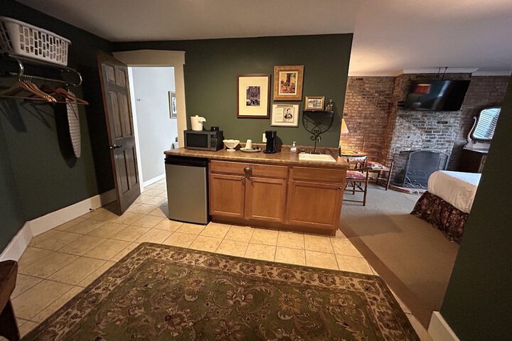 Room 22 of 53