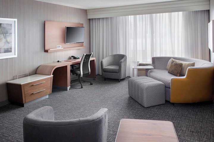 Room 19 of 39