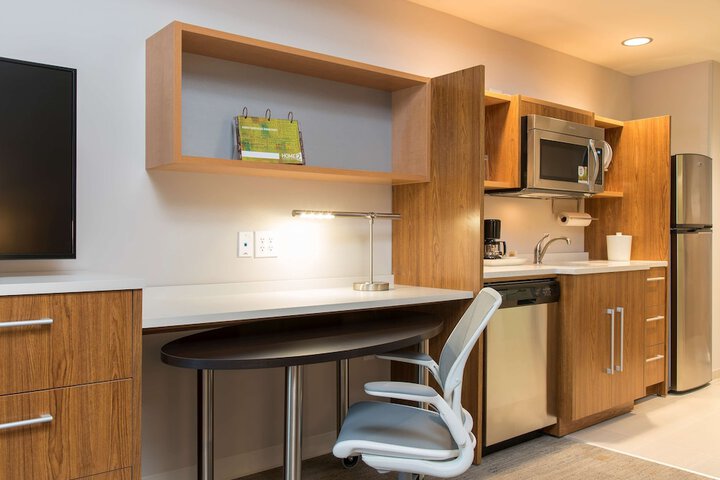 Room 13 of 25