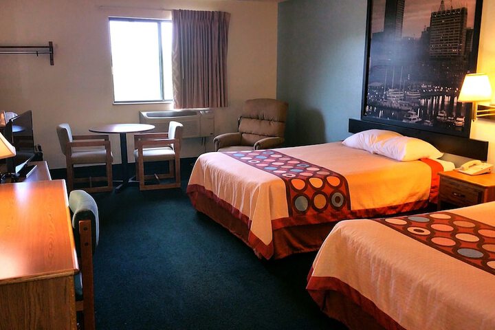 Room 19 of 47