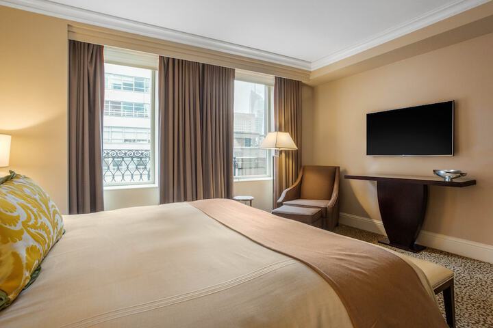 Room 32 of 125