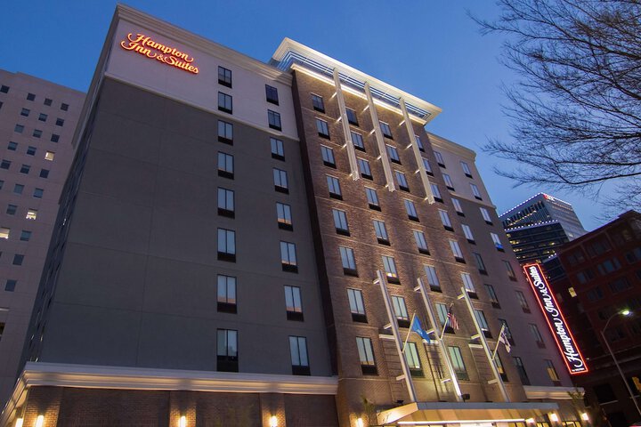 Hampton Inn & Suites Tulsa Downtown