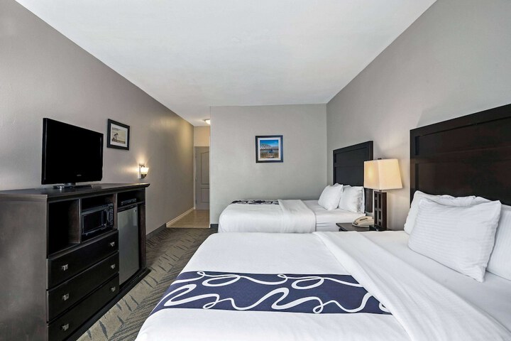 Room 15 of 36