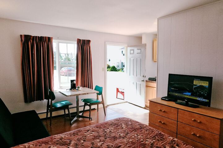 Room 34 of 43