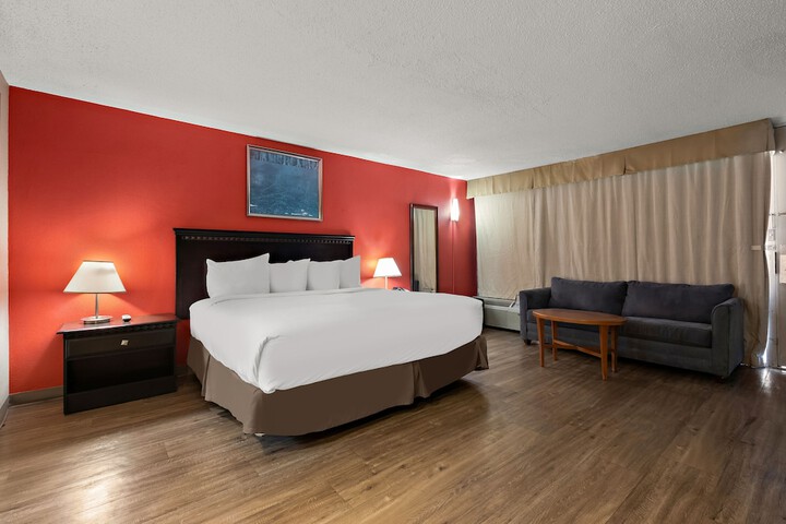 Room 26 of 39