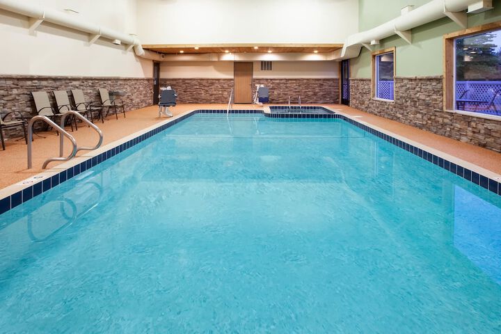 Pool 4 of 46