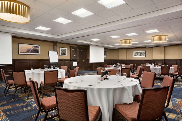 Embassy Suites by Hilton Dallas DFW Airport South