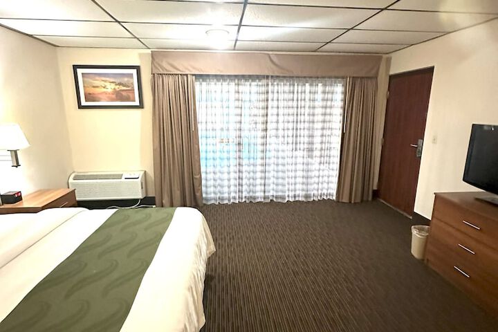 Room 133 of 163