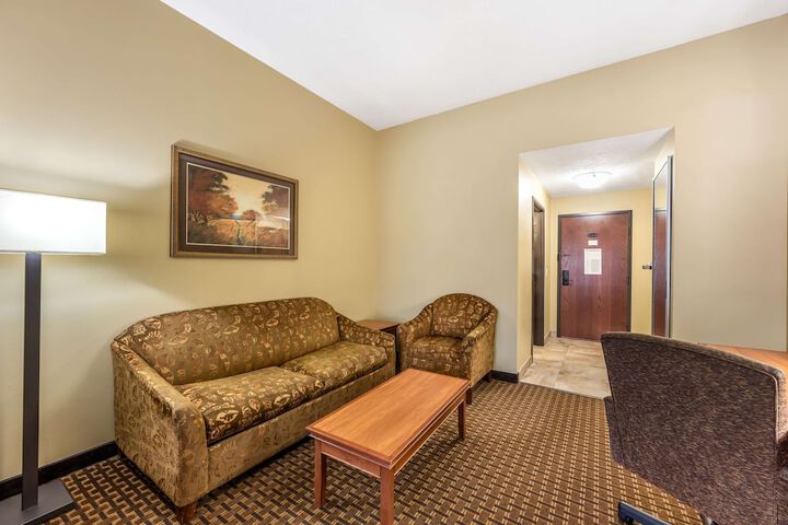 Best Western Plus Grand Island Inn & Suites