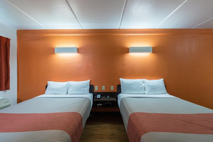 Room 41 of 53